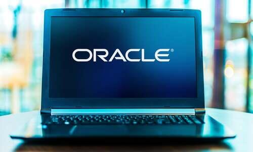 Why Move Away from Oracle in 2022 article image.